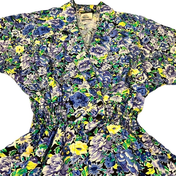 J.R. Petite by Joseph Ribkoff 80s 90s Floral Romper with Collar & Cinched Waist - Picture 5 of 16